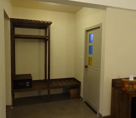 Deluxe King Studio